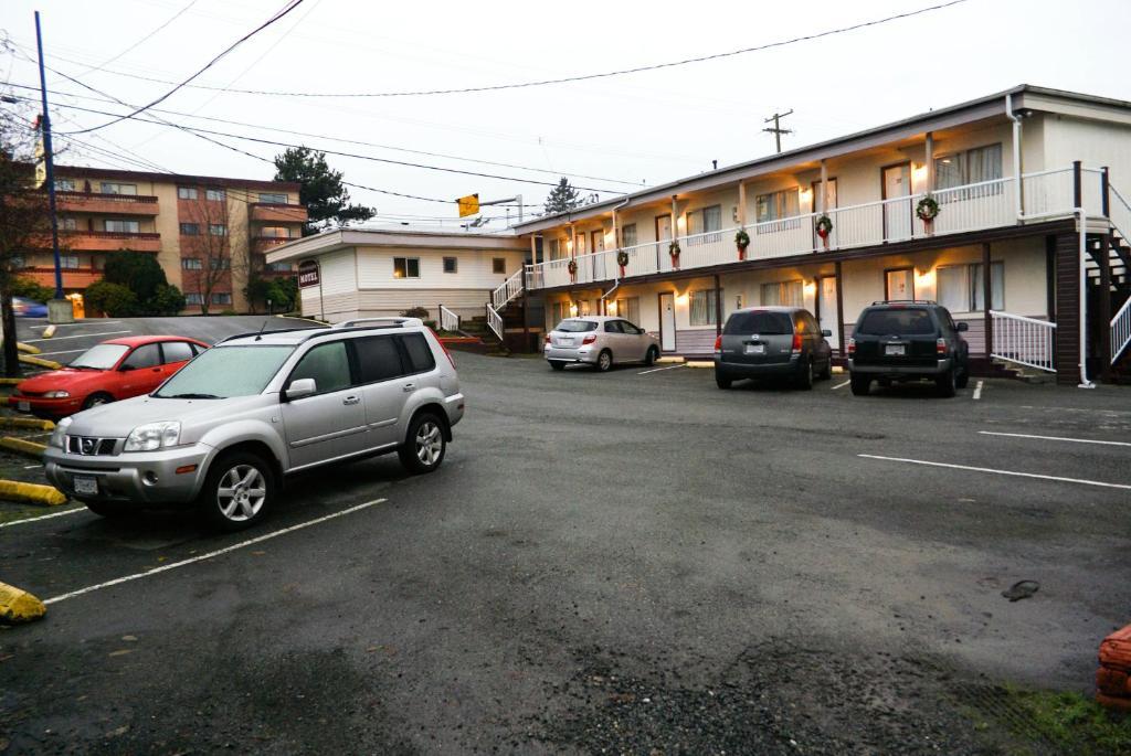 River Heights Motel Courtenay Exterior photo